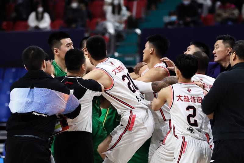 “阿森纳也对帕利尼亚感兴趣，尽管他们更希望引进一名更加年轻的新援。